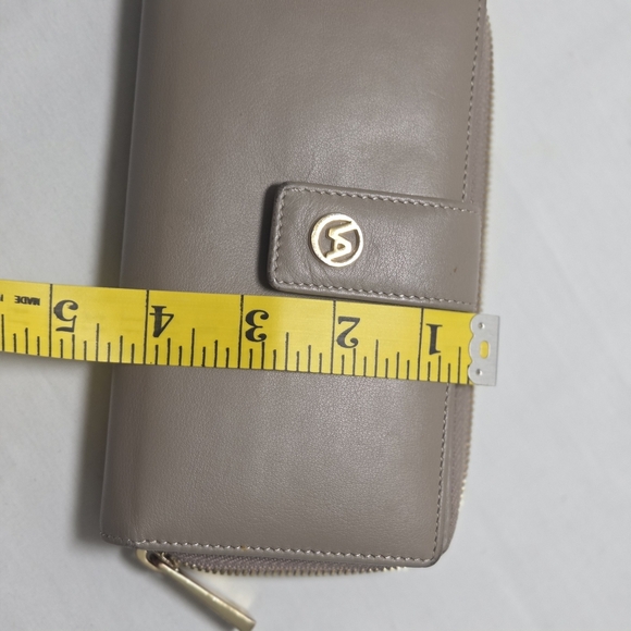 valentina taupe full size leather tab snap zip around wallet made in italy - Picture 9 of 11